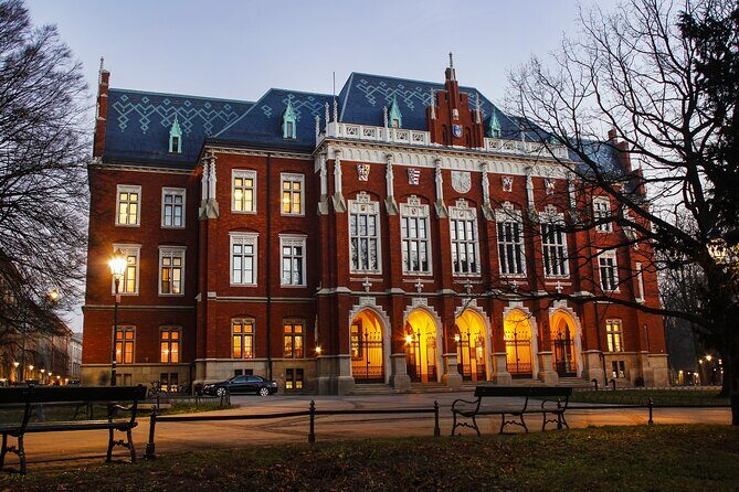2-Hour City Walking Tour in Creepy Krakow - Price and value for money: is $18.04 worth 2 hours?