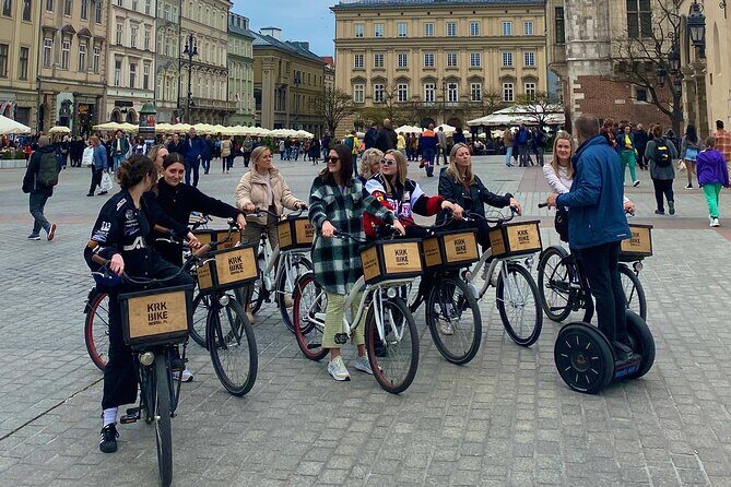 2 Hours Old Town Guided Bike Tour in Krakow - Franciscan Krakow and Okno Papieskie photo spots