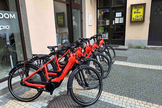 3-Hour E-Bike Tour In Krakow - Old Town stops: Cloth Hall, St. Mary’s, and Collegium Maius