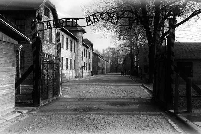 Auschwitz & Birkenau Best Value Guided Tour -Skip The LineTickets - Stop 1: Auschwitz-Birkenau Memorial Museum (Auschwitz I) — What the 2 Hours Is For