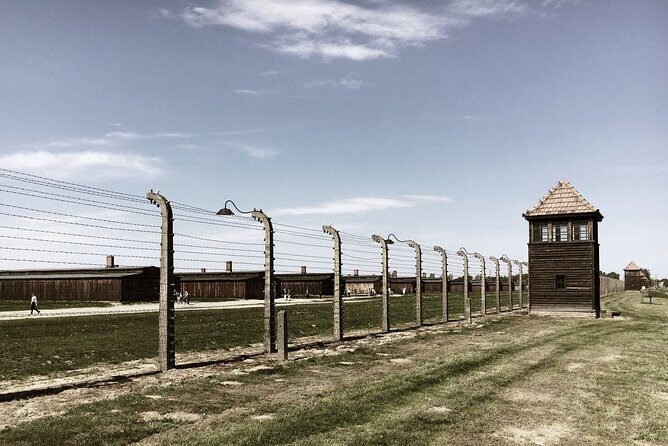 Auschwitz Birkenau: Complete Private Tour - A private Auschwitz-Birkenau day from Krakow (with less stress)