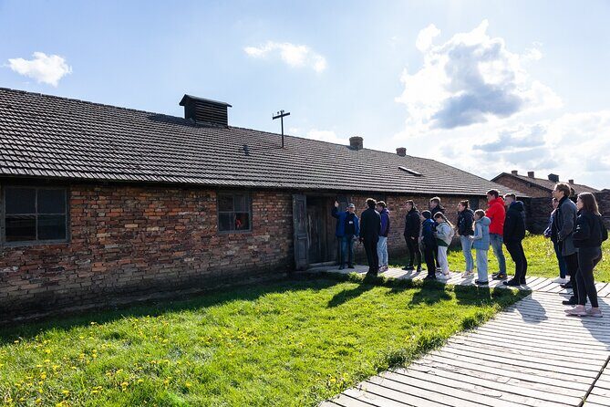 Auschwitz-Birkenau: Day Trip & Transfer from Kraków - Auschwitz I Museum: The 2-Hour Window and How to Get More From It