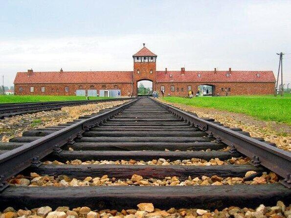 Auschwitz Birkenau Guided Tour - A Krakow day trip to Auschwitz-Birkenau: why it works
