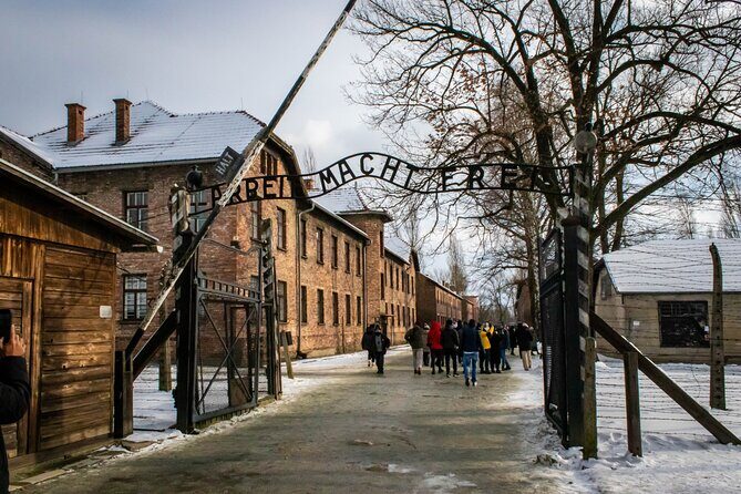 Auschwitz-Birkenau Guided Tour from Krakow with Hotel Pickup - The Licensed Guide: Why Context Matters at Auschwitz-Birkenau