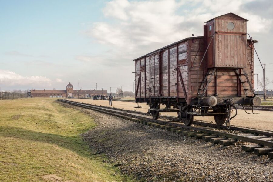 Auschwitz-Birkenau Guided Tour & Transfer from Krakow - Transport and pickup: the “make or break” part of a hard day