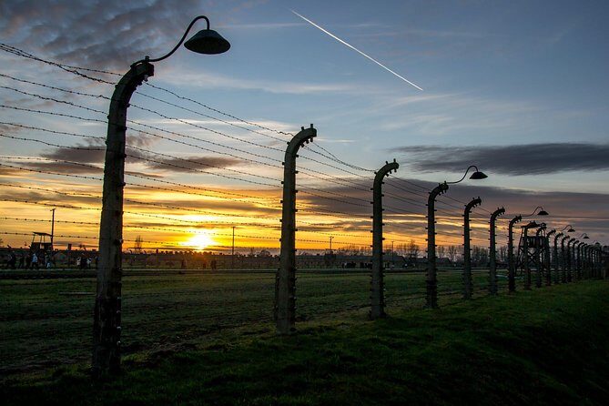 Auschwitz-Birkenau Memorial and Museum with Private Transfers from Krakow - Timing and walking: the real logistics inside the memorial