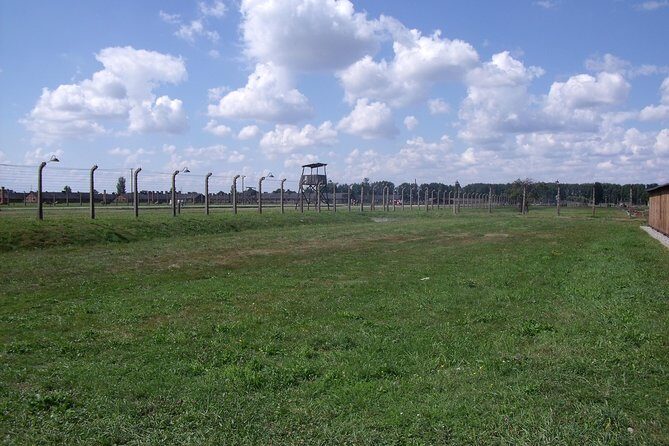 Auschwitz & Birkenau Museum Guided Tour from Krakow with Tickets - Timing: When the Day Feels Fast and How to Cope