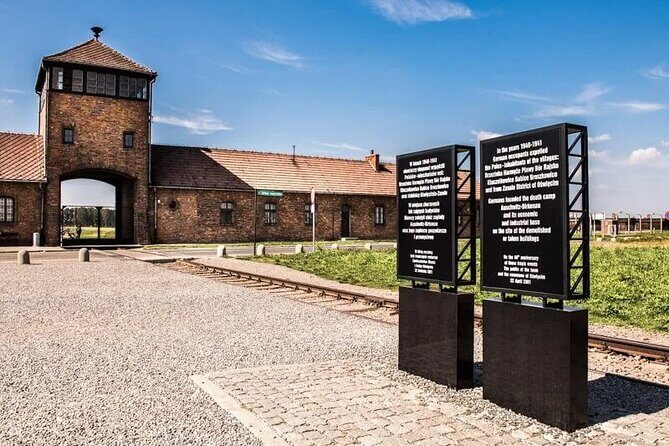 Auschwitz-Birkenau & Salt Mine Day tour - Key points to know before you go