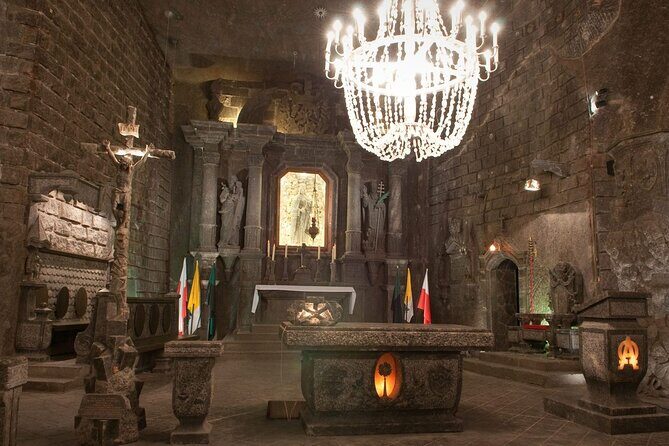 Auschwitz-Birkenau & Salt Mine Day tour - Steps, bags, and what to pack so the day stays bearable
