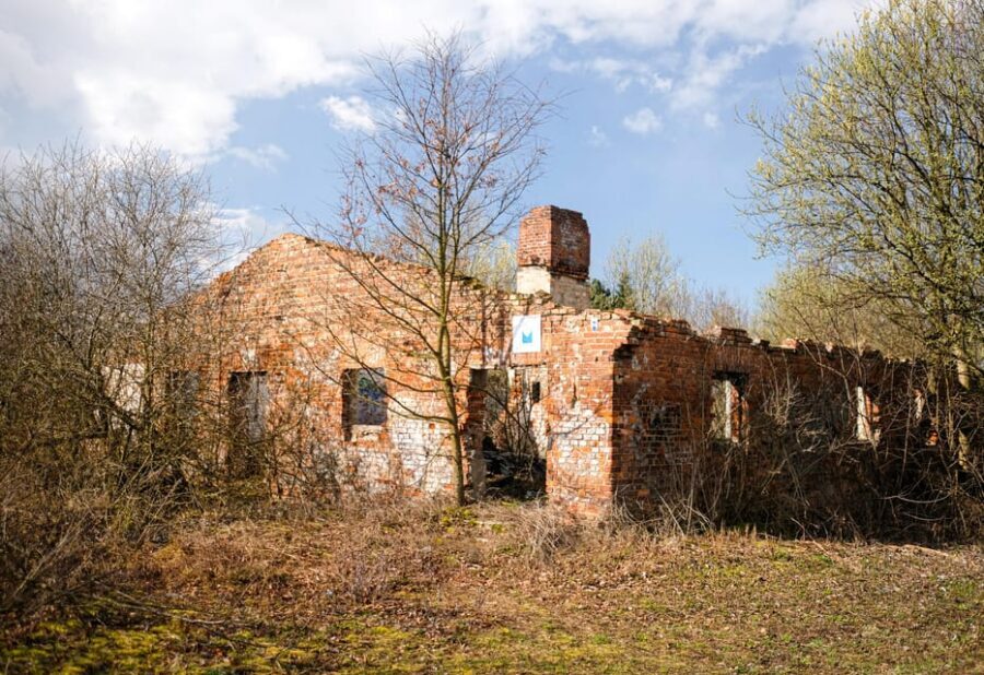 Auschwitz Subcamps from Krakow - Stop-by-stop: Juden Rampe and the first guided segment