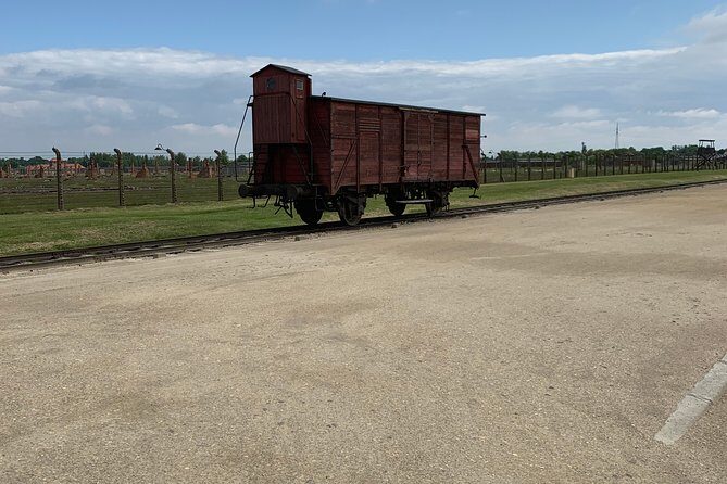 Auschwitz Trip From Krakow - English Speaking Guided Tour - Why this Auschwitz-Birkenau tour is such a practical choice from Krakow