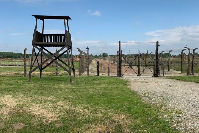 Auschwitz Trip From Krakow - English Speaking Guided Tour - Stop 2: Auschwitz-Birkenau (the on-site focus)