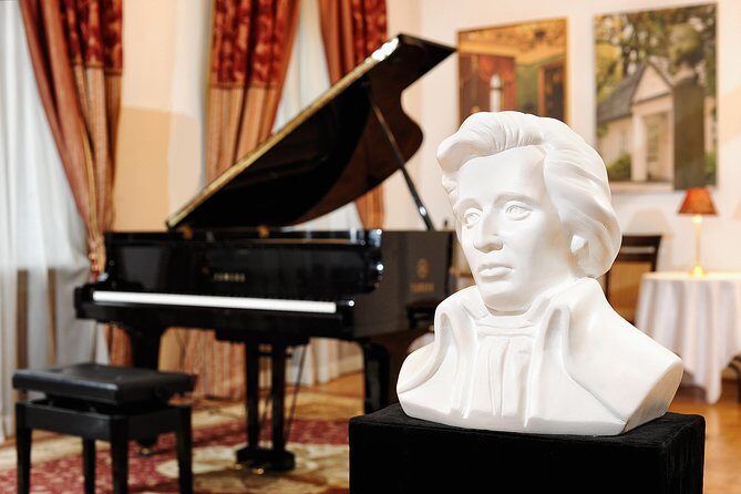 Chopin Piano Concert at Chopin Gallery with a Glass of Wine - The Included Wine Moment: Nice Extra, Not Everyone Loves the Same Taste