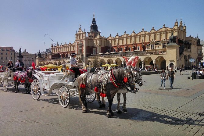 City Tour by electric car- Krakow - Ghetto + Podgórze: Eagle Pharmacy and Heroes of the Ghetto Square