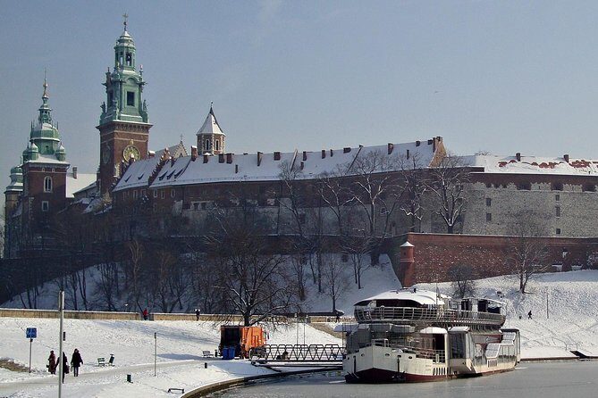City Tour by electric car- Krakow - Schindler’s Factory With Tickets Included: A Time-Savvy Add-On