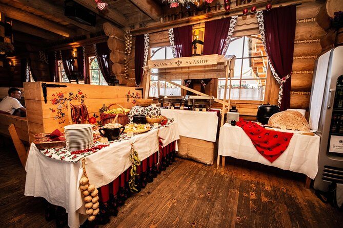 Cottage Style Evening with Folk Show and Traditional Feast from Krakow - A Cottage-Style Evening With Folk Music and Real Food