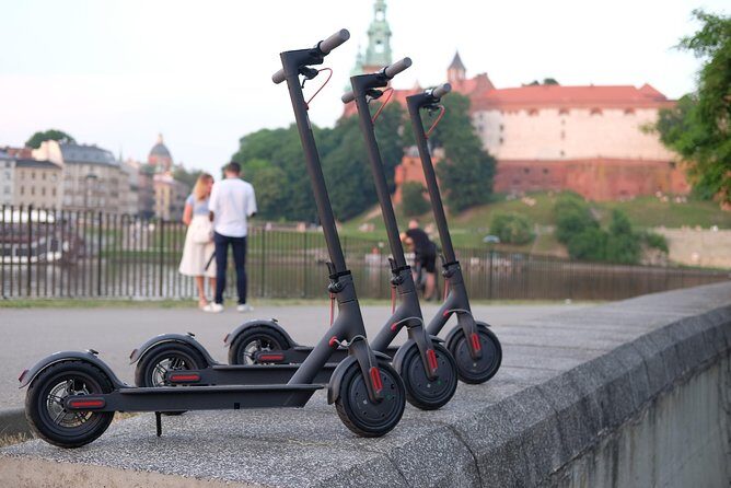 E-Scooter Rental in Krakow for 4 hours - Planning your ride: city centre first, then riverside