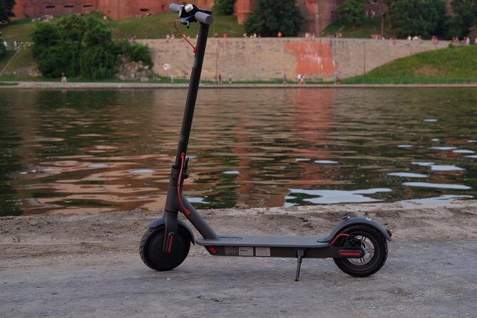 E-Scooter Rental in Krakow for 4 hours - Delivery to your hotel or apartment: the biggest time-saver