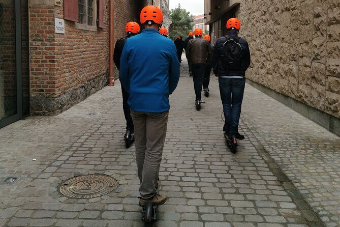 Electric Scooter Tour: Full Tour (Old Town + Jewish Quarter) - Entering Krakow on a Scooter: Sienna 17 Meeting Point and First Impressions