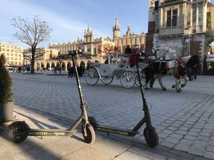 Electric Scooter Tour Krakow - Getting started at Librowszczyzna 4/18a (and the basics you should know)