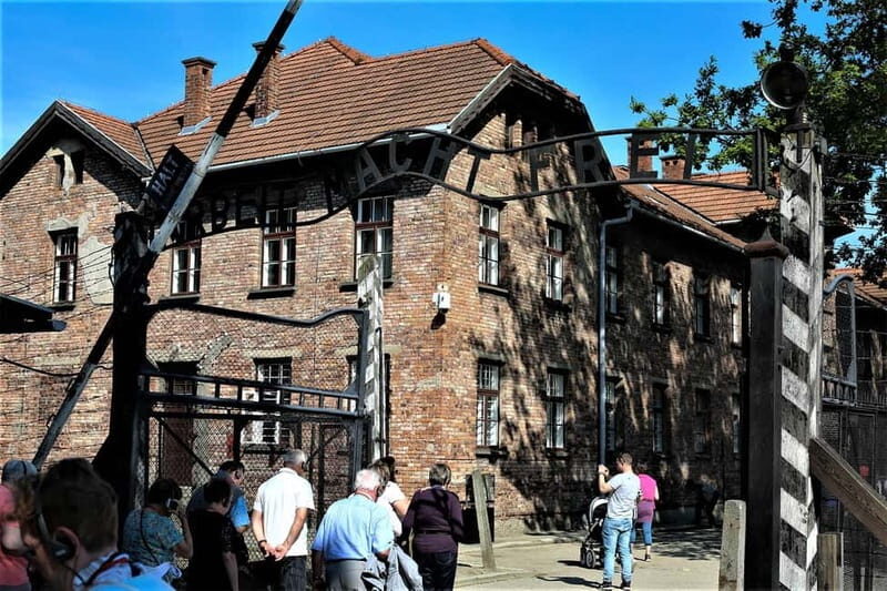 From Krakow: Auschwitz-Birkenau Guided Tour & Pickup Options - The guides, English narration, and how to stay oriented
