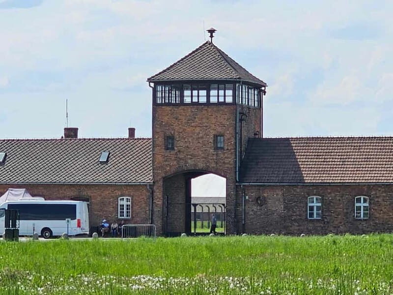 From Krakow: Auschwitz-Birkenau Guided Tour with Pickup - Key things that make this tour work