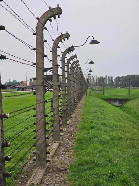 From Krakow: Auschwitz-Birkenau Guided Tour with Pickup - Auschwitz-Birkenau From Krakow: What This Pickup Tour Actually Gives You