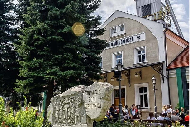 From Krakow: Auschwitz Museum and Wieliczka Salt Mine Tour - How the Schedule Really Feels: Breaks, Walking, and Comfort