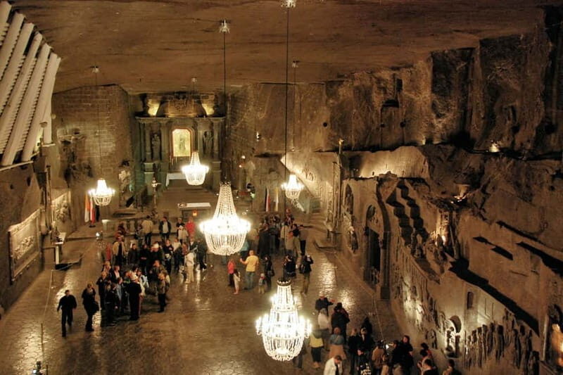 From Krakow: Auschwitz Museum and Wieliczka Salt Mine Tour - Entering Auschwitz-Birkenau: The Museum Tour That Sets the Stage
