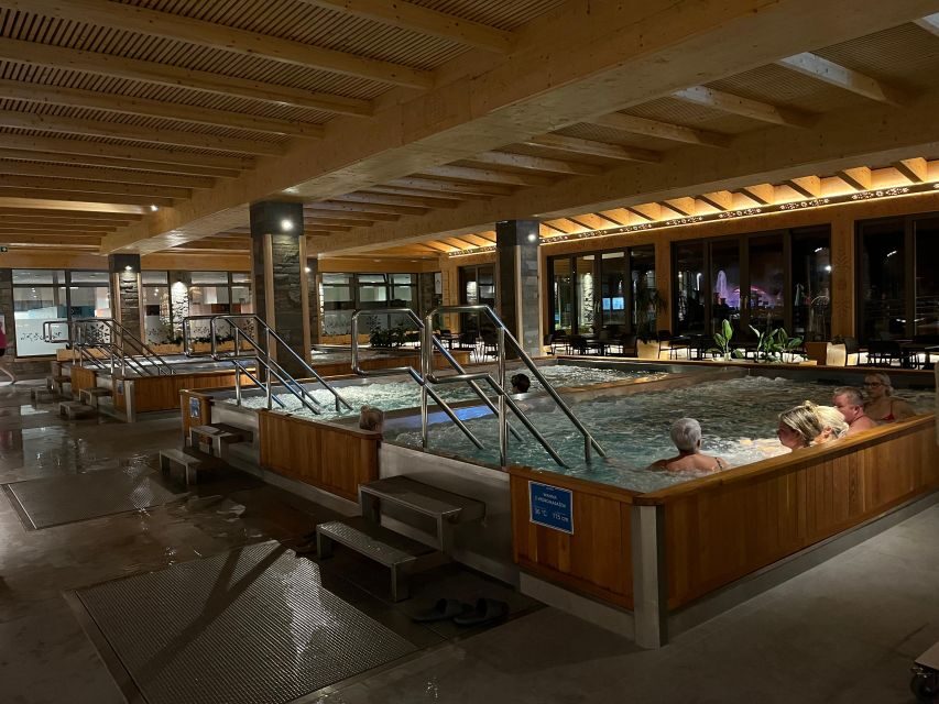From Krakow: Chocholow Hot Springs Evening or Daytime Ticket - Arriving at the baths: 36°C water and what makes it special