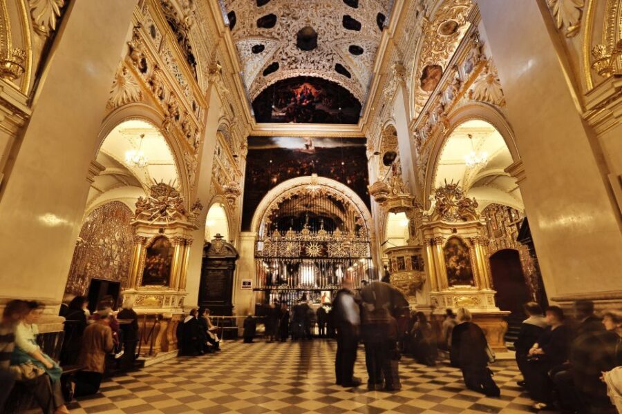 From Krakow: Częstochowa "Black Madonna" Day Tour - Getting from Krakow without friction (and with helpful narration)