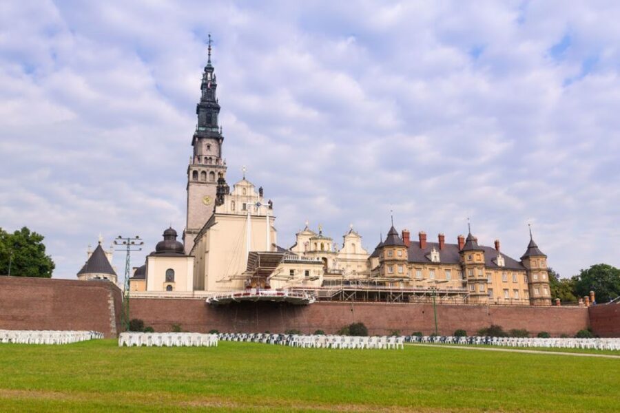 From Kraków: Częstochowa & Łagiewniki Pilgrim Sites Tour - 8 Hours With Hotel Pickup: The Easy Start From Kraków