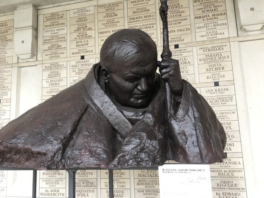 From Krakow: In the Footsteps of John Paul II - What to Wear and How to Show Up Smoothly