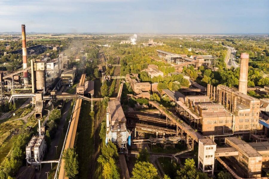 From Krakow: Nowa Huta Premium Tour - Aleja Roz and how Communist-era architecture teaches you to look differently