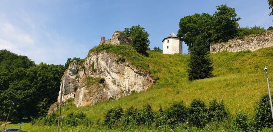 From Krakow: Ojców National Park & Ogrodzieniec Castle Tour - Value for your money: what $125 buys (and what it doesn’t)