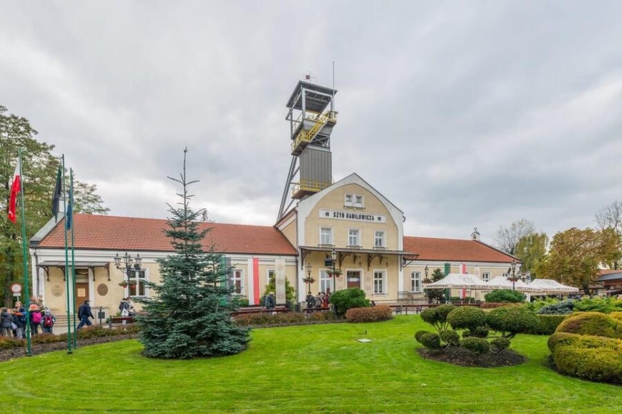 From Krakow: Salt Mine Guided Tour with hotel pick up - Who should book this Wieliczka salt mine tour