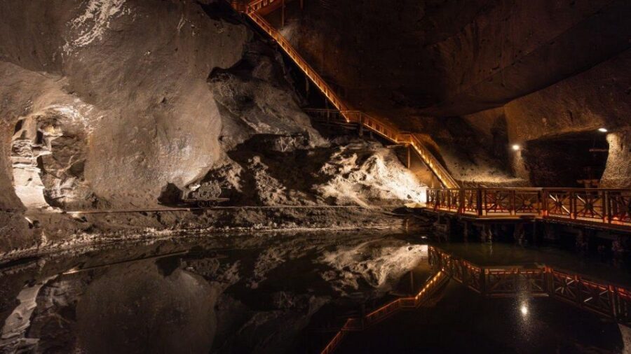 From Krakow: Wieliczka Salt Mine Guided Tour & Transfer - Key things that make this tour worth it