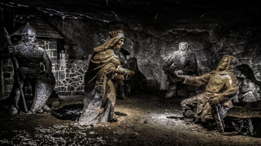 From Krakow: Wieliczka Salt Mine Guided Tour & Transfer - Group size (8 people): why it feels calmer underground