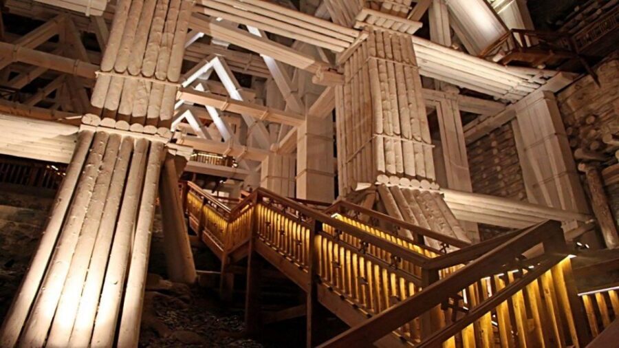 From Krakow: Wieliczka Salt Mine Guided Tour & Transfer - The descent: 800 stairs and what to do with your expectations