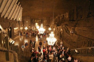 From Krakow: Wieliczka Salt Mine Tour - Italian-guided (and English) storytelling: how the tour helps you read the mine