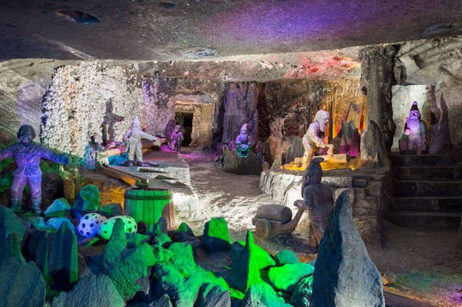 From Krakow: Wieliczka Salt Mine Tour with Guide - The Descent: Daniłowicz Shaft Stairs and What They Mean for Your Comfort