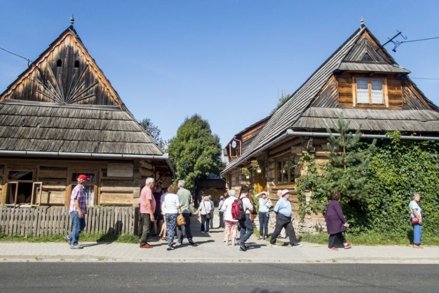 From Krakow: Zakopane and the Tatra Mountains - Krupówki free time: where shopping feels local, not touristy