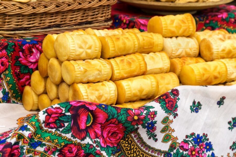 From Krakow: Zakopane & Hot Thermal Springs Private Tour - Zakopane free time: town stroll, lunch options, and souvenir browsing