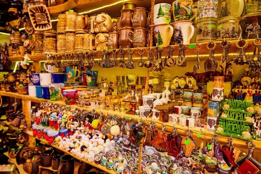 From Krakow: Zakopane Tour with Cable Car + Tasting & Pickup - Wooden sights near the end: Peksowy Brzyzek and Jaszczurówka Chapel