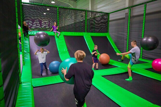 GOjump MEGAPARK Kraków-Sikorki - 1 hour Trampoline Park ticket - Key things to know before you go