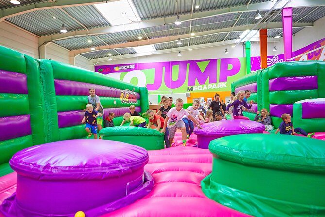 GOjump MEGAPARK Kraków-Sikorki 1h ticket: GOair Inflatable Park - Timing in Krakow: making it work with your day