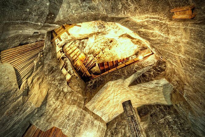 Guided Salt Mine Wieliczka tour from Krakow - The elevator ride back up (and why you should expect a queue)
