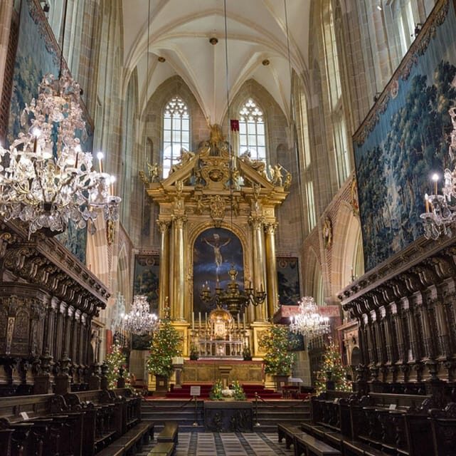 Guided Tour of the Wawel Castle & Cathedral in Cracow - Key highlights worth showing up for