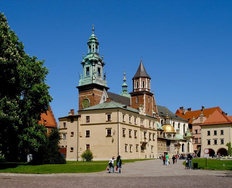 Guided Tour of the Wawel Castle & Cathedral in Cracow - Climb the tower and touch the Sigismund Bell