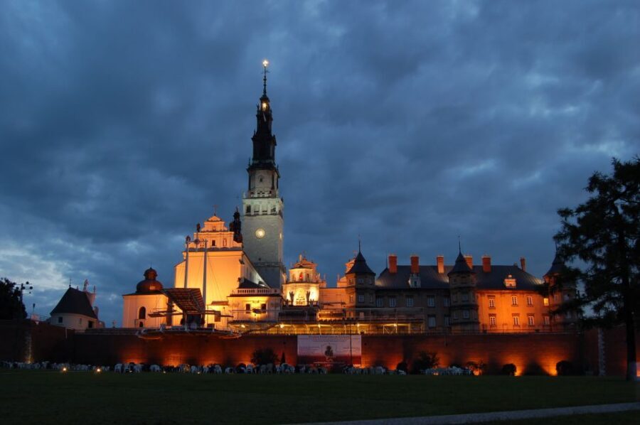 Half-Day Czestochowa Black Madonna Tour from Krakow - Jasna Góra: Poland’s Black Madonna pilgrimage center